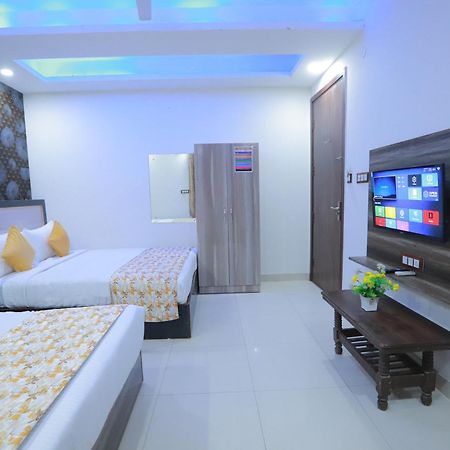 Oaks Inn Plaza Delhi Airport Nové Dillí Exteriér fotografie